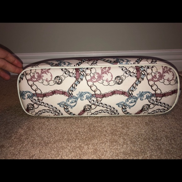 Guess tote bag ❓ - Picture 5 of 7